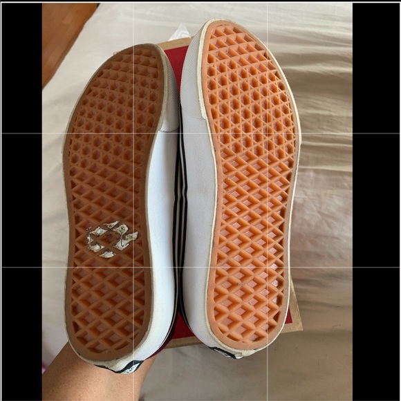 VANS... Size 6.5 - Picture 4 of 5